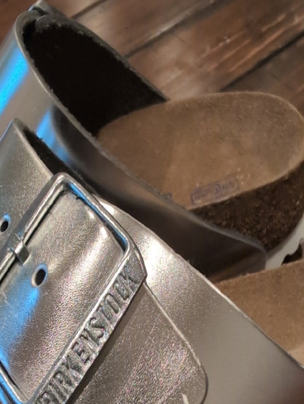 Birkenstock Arizona Metallic Silver Soft Footbed Narrow Width 37 Like New - Picture 4 of 13
